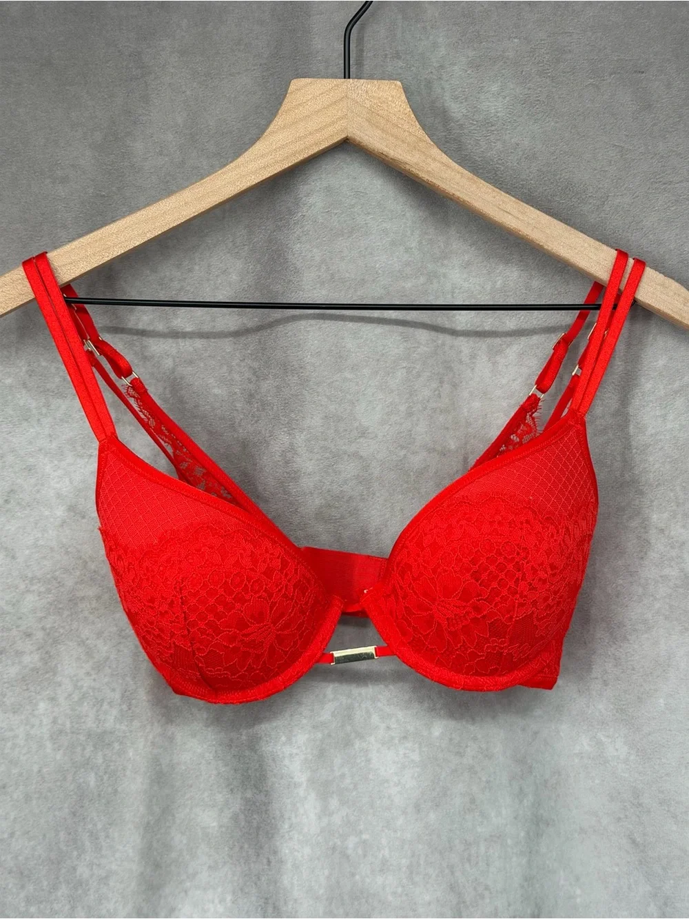 Show Off‎ By Aerie Plunge Bra Red 36C